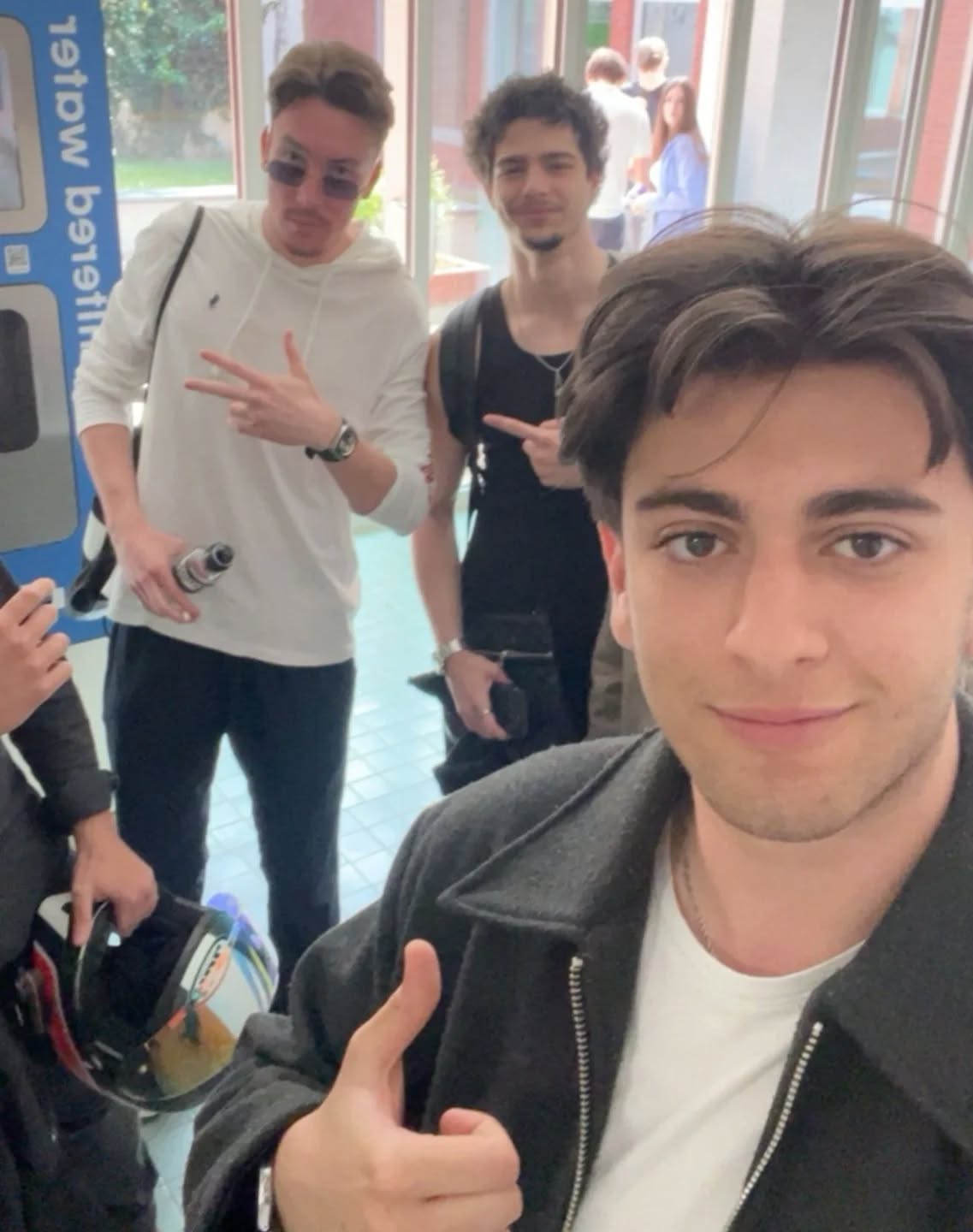 Today’s all about Awss 🕴
He’s taking over our stories and bringing you along for his day as our ambassador 👀✨
Buckle up — it’s gonna be a good one 🎥🔥
#vseinternationalstudents #vseambassadors #studentlife #dayinlife #university